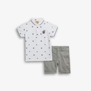 Conjunto Infantil Polo Blanco  Estrellas+ Pantal&oacute;n corto Vestir Kaki