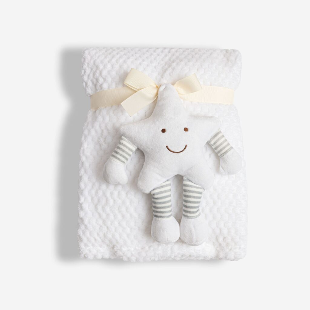 Manta Beb&eacute; Reci&eacute;n Nacido Blanco Roto + Peluche Estrella